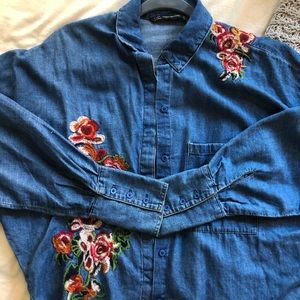 Embroidered Zara denim button down top